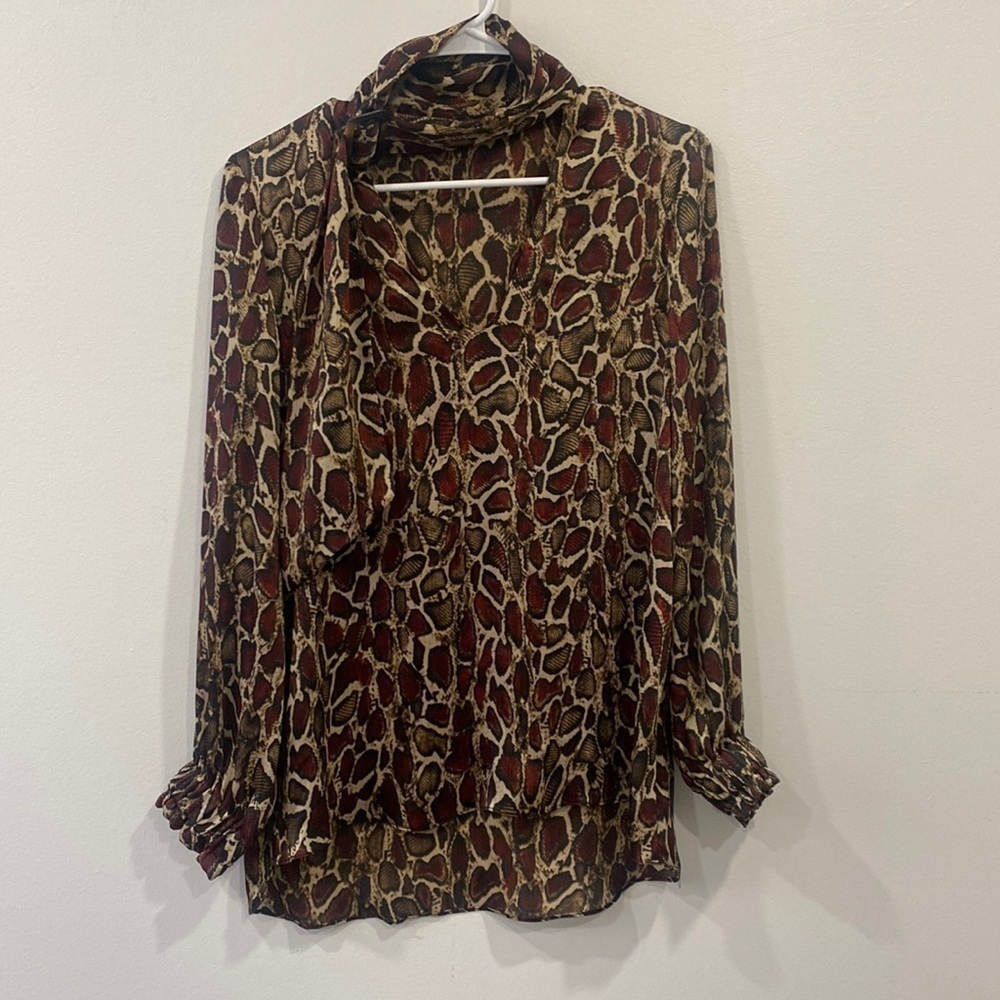 ZARA Animal Print Flowy V-Neck with Neck Tie - Picture 7 of 15